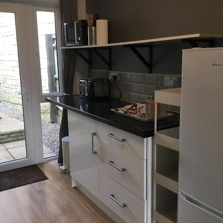 Self-Contained Apartment Corsham Luaran gambar